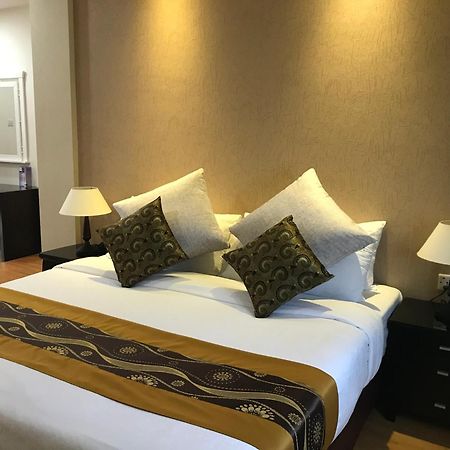 Rimbun Suites & Residences Бандар Сери Бегаван Екстериор снимка