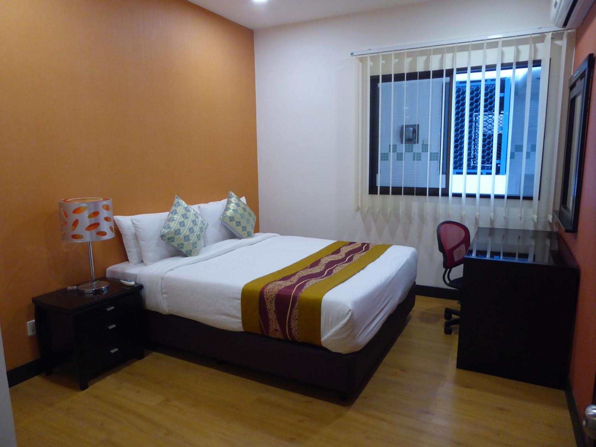 Rimbun Suites & Residences Бандар Сери Бегаван Стая снимка