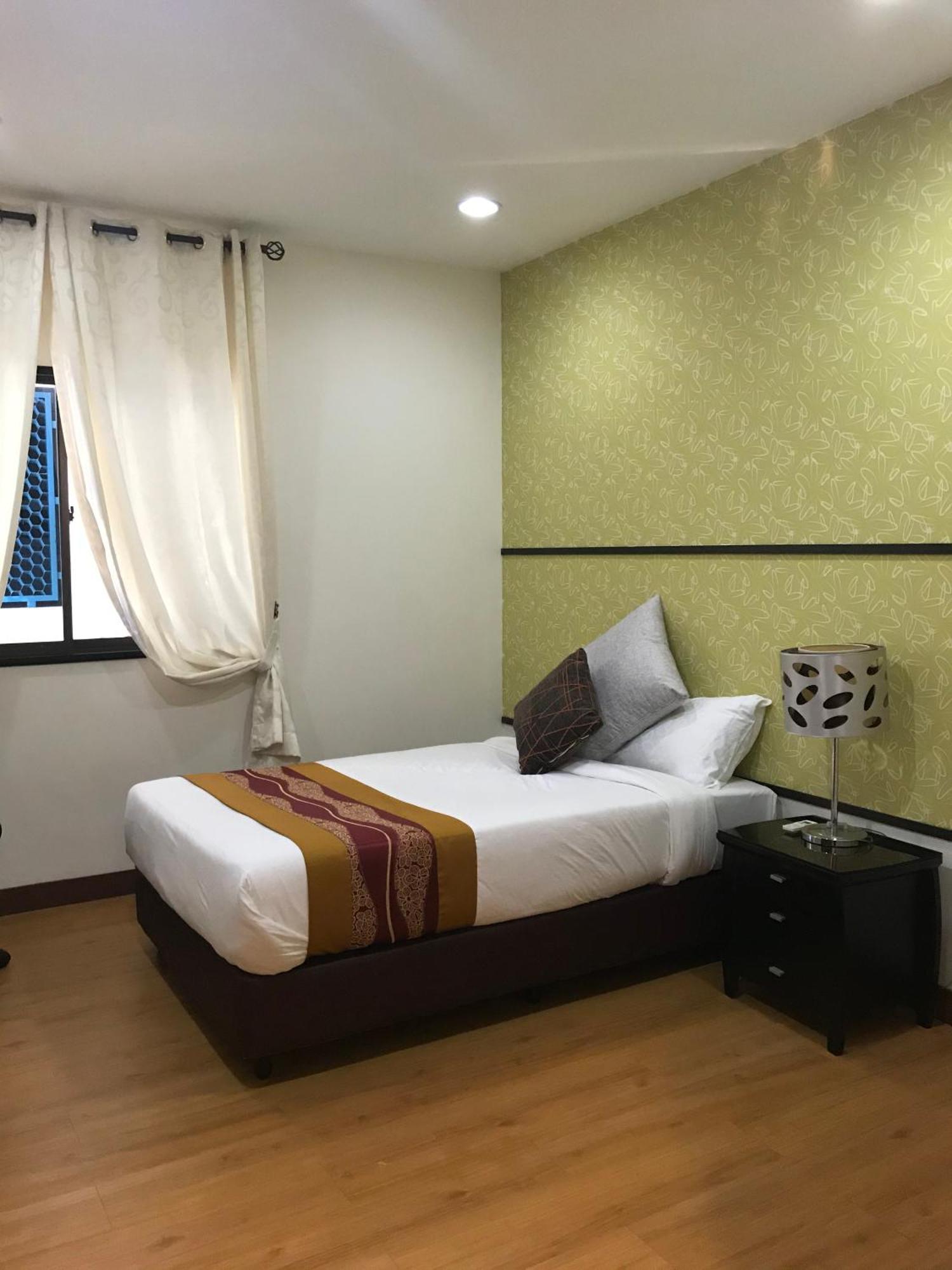 Rimbun Suites & Residences Бандар Сери Бегаван Екстериор снимка