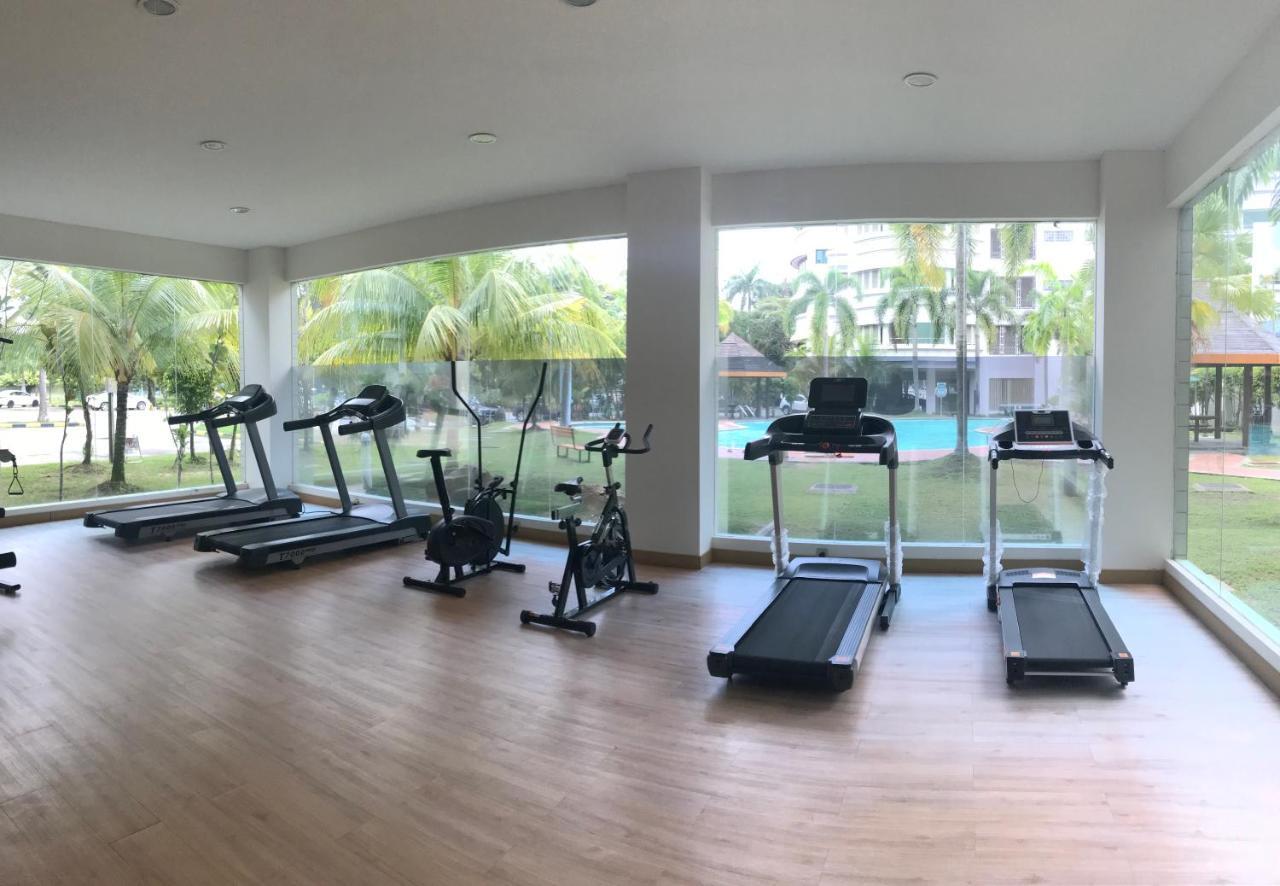 Rimbun Suites & Residences Бандар Сери Бегаван Екстериор снимка